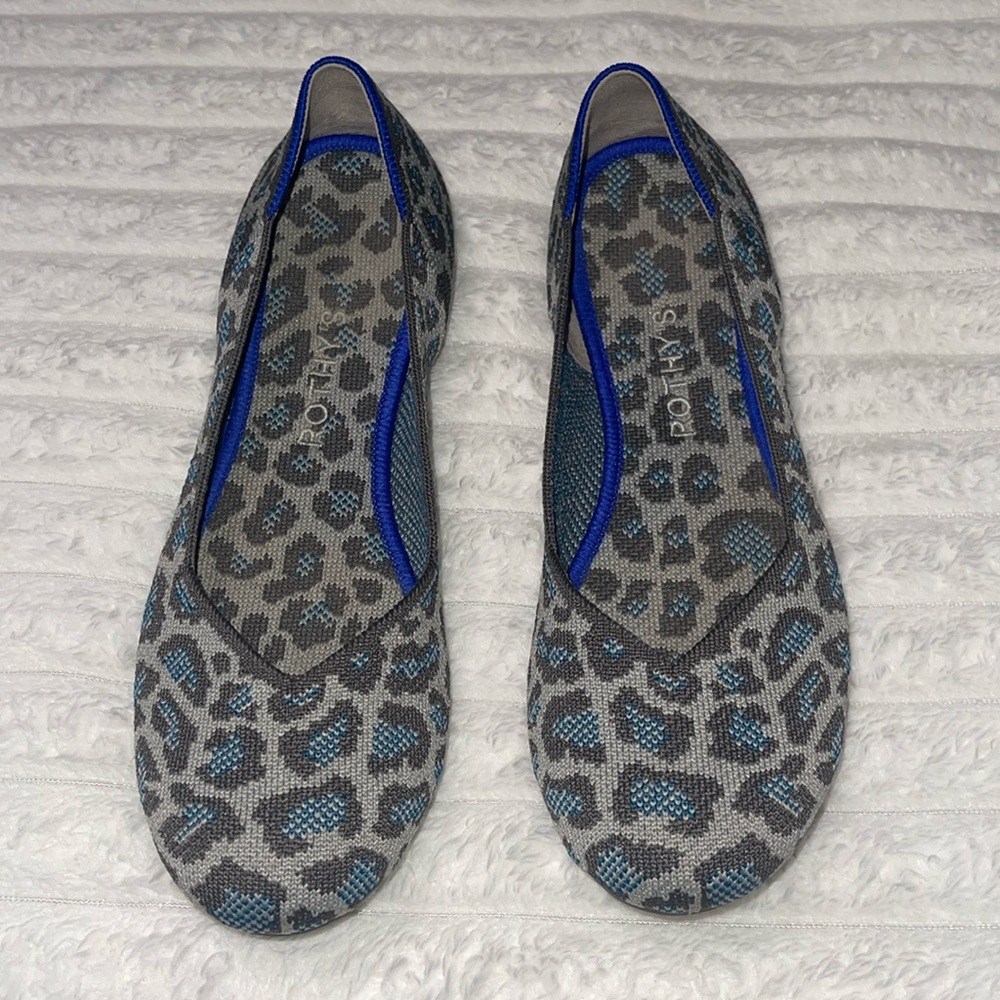 Rothys The Flat Grey Spotted | Size 8